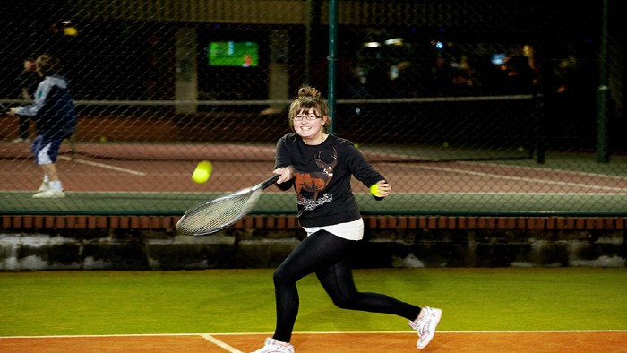 8 Unexpected Benefits to Playing Tennis Regularly – Lighthouse